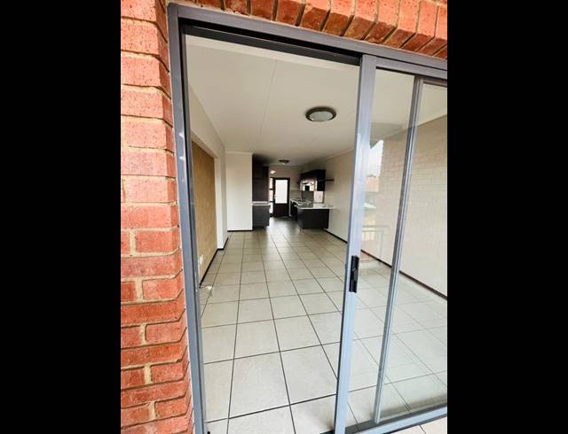 2 BEDROOM PROPERTY TO RENT IN SONNEGLANS